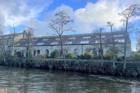 15 Brunel Quays, Lostwithiel, PL22 0JB