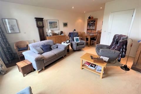 15 Brunel Quays, Lostwithiel, PL22 0JB