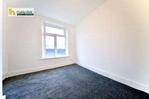 2 bedroom terraced house to rent, Wakefield Road, Brighouse