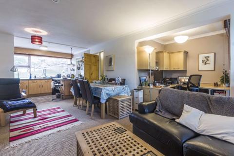 2 bedroom apartment for sale - Fields Park Court, Newport - REF# 00020570
