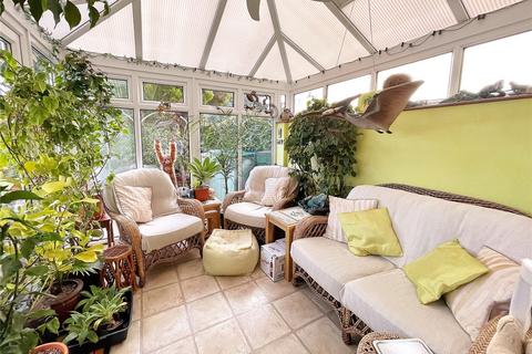 47 The Strand, Goring By Sea, Worthing, BN12 6DL