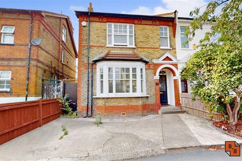 4 bedroom semi-detached house to rent - Vincent Road, Croydon