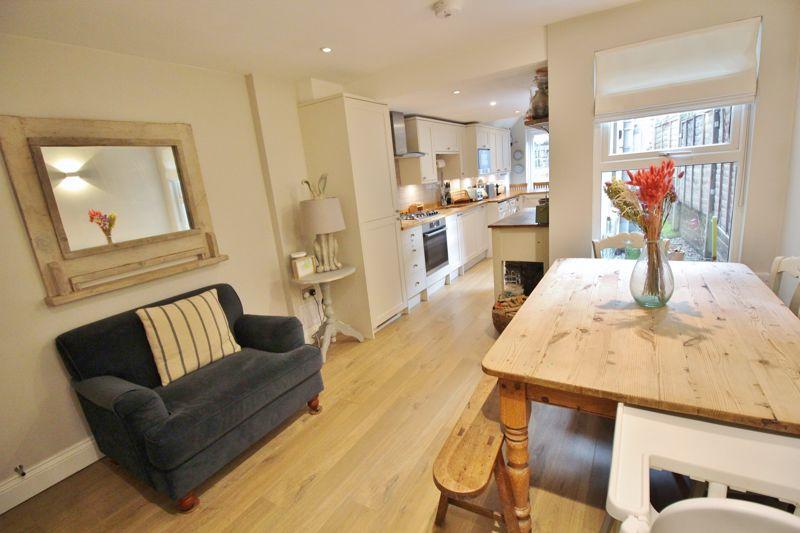 Fairglen Road, Wadhurst 3 bed terraced house £425,000