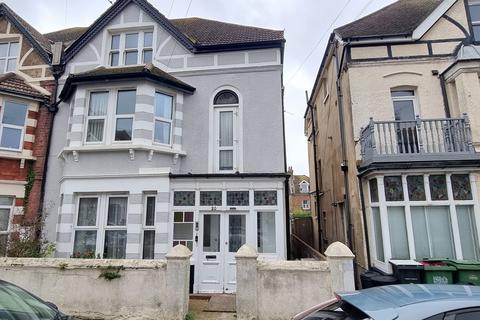 2 bedroom flat for sale - Albany Road, Bexhill-on-Sea, TN40