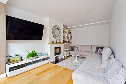4 bedroom bungalow for sale - Parkdale Crescent, Worcester Park