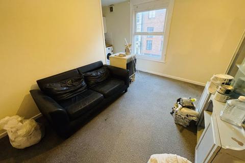 1 bedroom flat to rent - West Street, Bristol