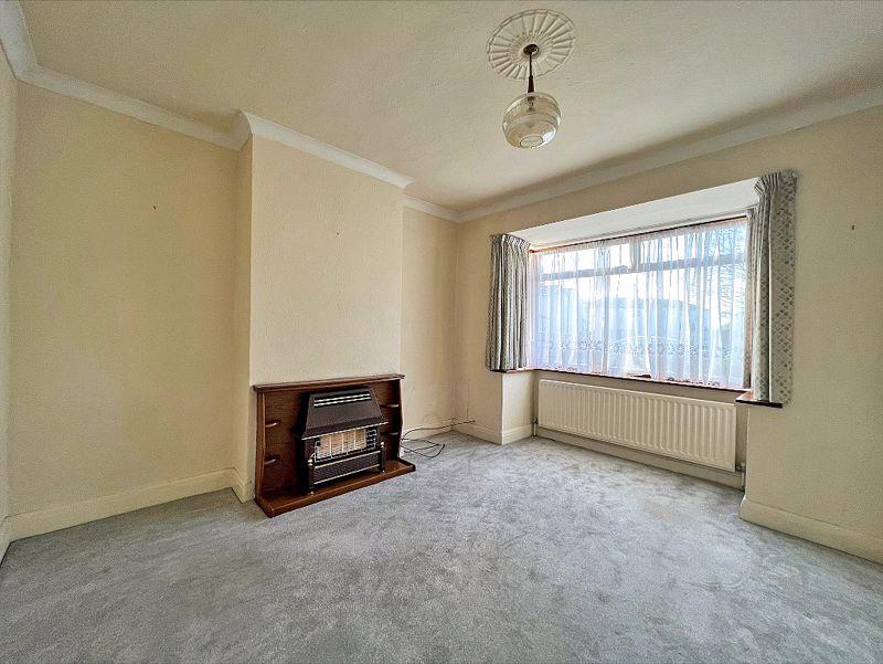 Pinfold Lane, Wolverhampton 3 bed semidetached house for sale £230,000