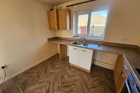 2 bedroom flat to rent, Hornbeam Close, Bristol