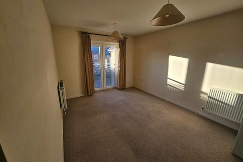 2 bedroom flat to rent, Hornbeam Close, Bristol