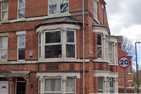 5 bedroom semi-detached house to rent - Lenton Boulevard, Nottingham