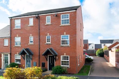 4 bedroom townhouse for sale - Red Norman Rise, Holmer, Hereford, HR1 1GQ