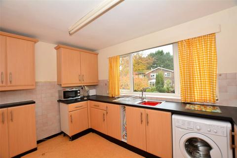 5 Grovewood, Leeds, LS6 4AD