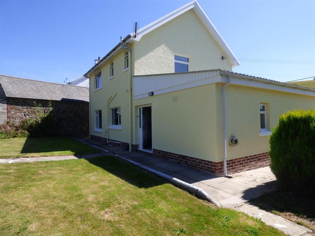 Meidrim, Carmarthen 3 bed house £280,000