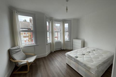 1 bedroom property to rent - Ranelagh Road, London