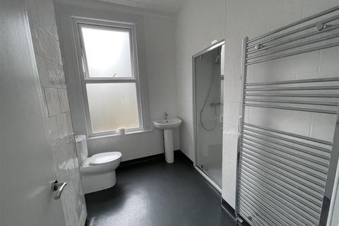 1 bedroom property to rent - Ranelagh Road, London
