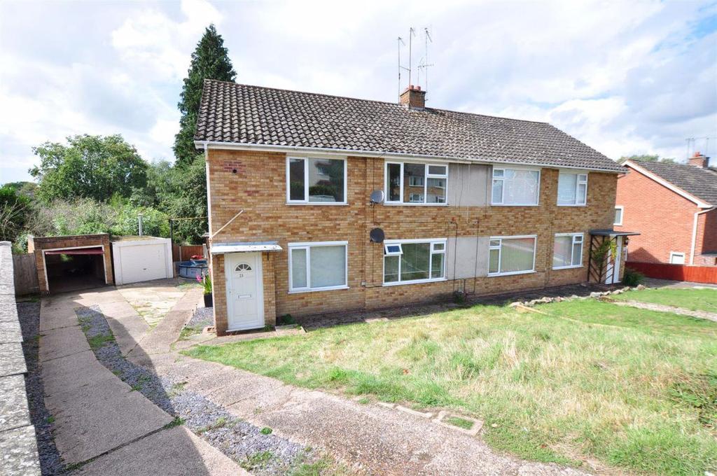 Grange Crescent, Halesowen 2 bed flat £625 pcm (£144 pw)