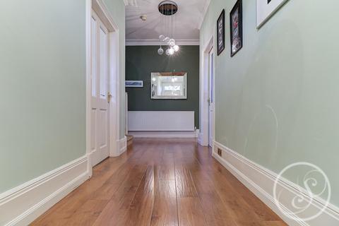 435 Harrogate Road, Leeds, LS17 7AB