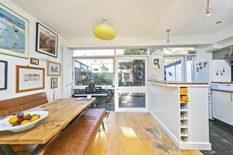 3 bedroom terraced house for sale - Adelaide Road, Teddington