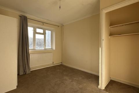 2 bedroom flat to rent - London Road, Barking, IG11 8DD