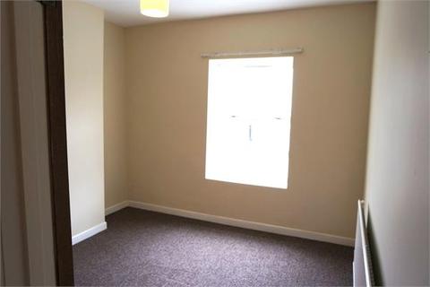 2 bedroom flat to rent - Commercial Street, Kenfig Hill, Bridgend