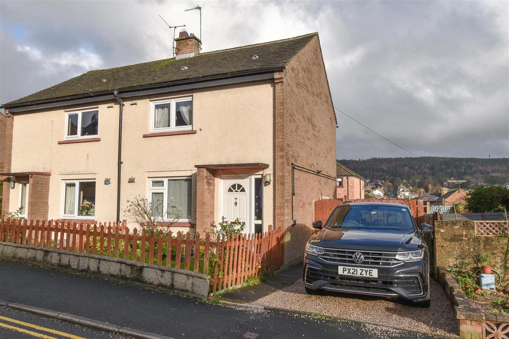 Garden Close, Penrith 2 bed semidetached house £185,000