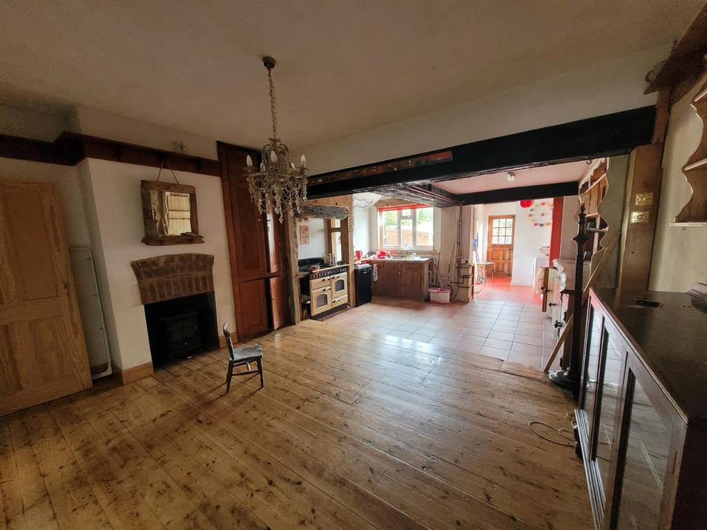 Church Street, Cliffe, 4 bed semidetached house £1,500 pcm (£346 pw)