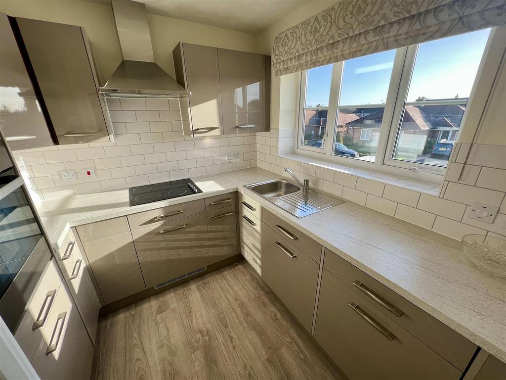 Fitted kitchen