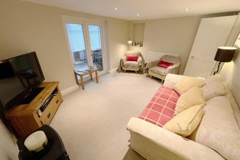 277 High Street, Henley-in-arden, B95 5BG