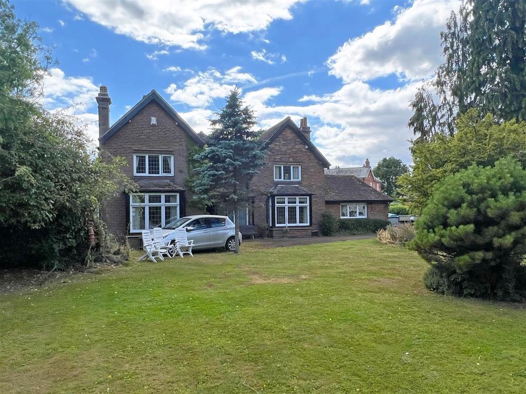 Broad Lane, Tanworth in Arden 3 bed detached house for sale £1,000,000