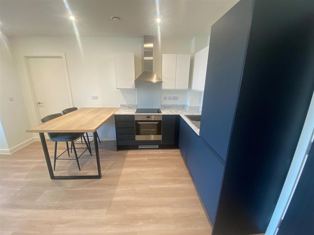 Kitchen 3.jpg