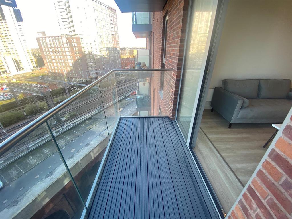 Balcony 2.jpg
