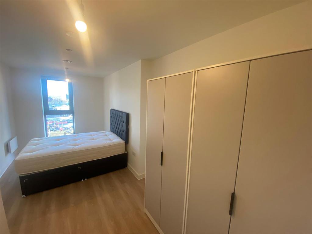 Master Bedroom.jpg