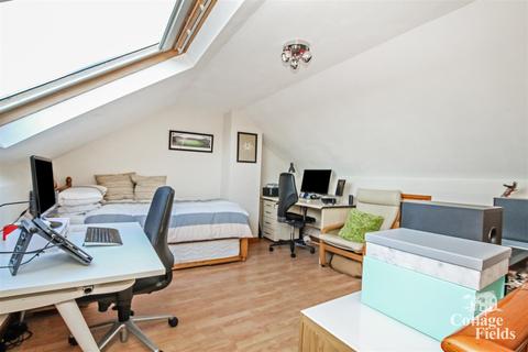 4 bedroom house to rent - Berkley Avenue, Waltham Cross