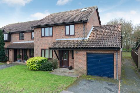 3 Esmonde Drive, Manston, Ramsgate, CT12 5LY