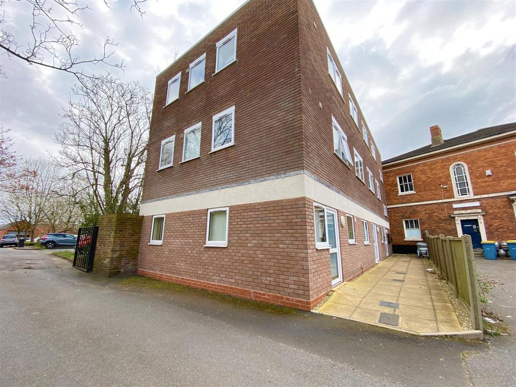 Herbert Street, Redditch 1 bed flat £85,000
