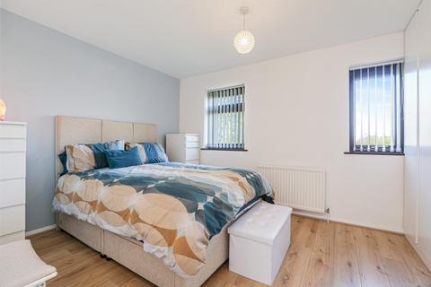 7 Acorn Way, London, SE23 2XU