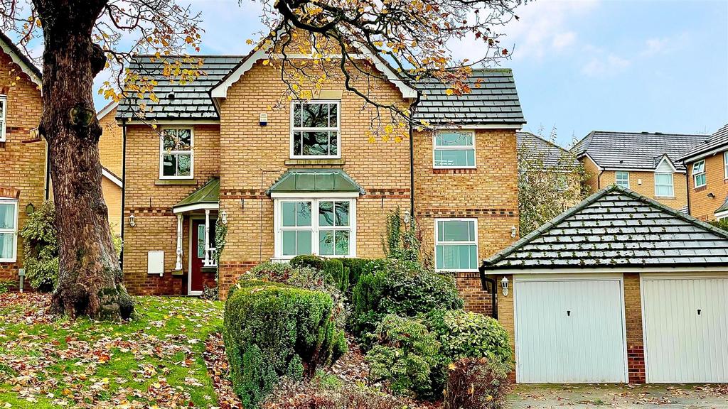 Rush Croft, Thackley, Bradford 4 bed detached house for sale £310,000