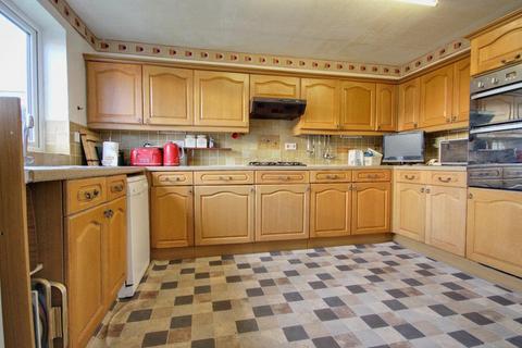 59 Oaklands Drive, Willerby, Hull, HU10 6BJ