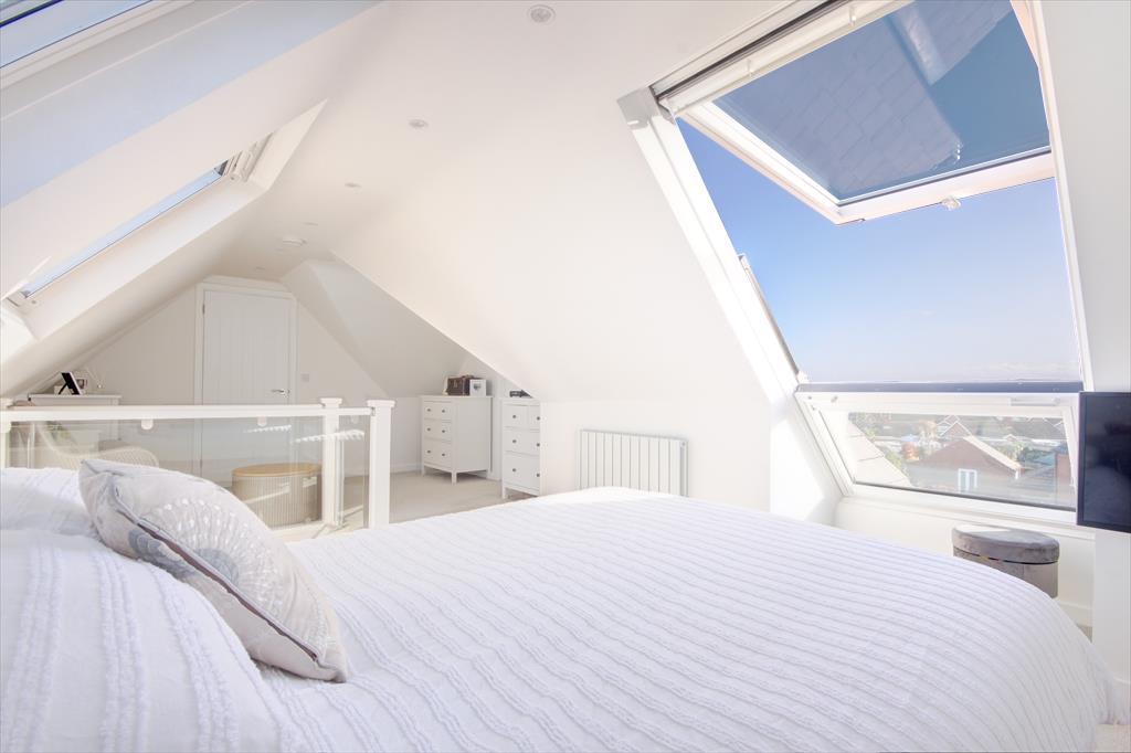 Bedroom One 3.jpg