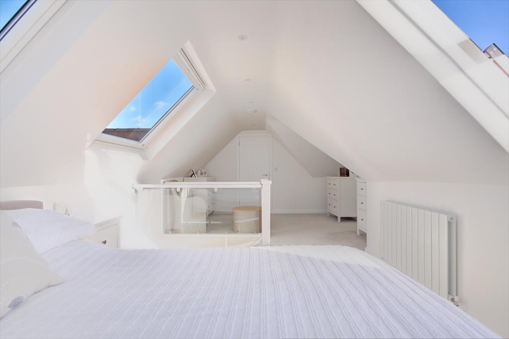 Bedroom One 4.jpg