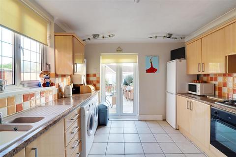 23 Bethune Avenue, Hull, HU4 7EH