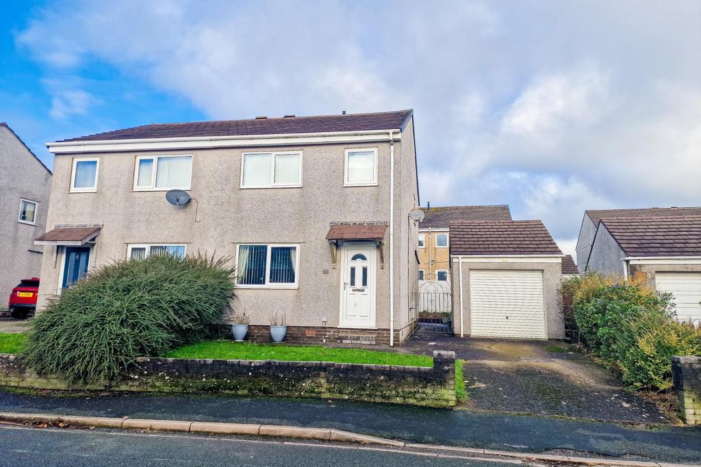 Jubilee Road, Whitehaven 3 bed semidetached house £150,000
