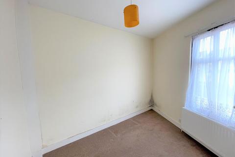 3 bedroom end of terrace house to rent - Gordon Road, Southall