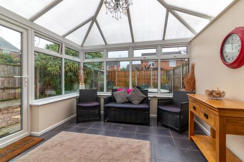 60 Clover Fields, Calverton, Nottingham, NG14 6PN
