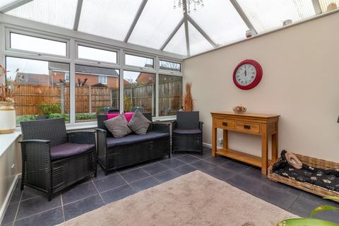 60 Clover Fields, Calverton, Nottingham, NG14 6PN
