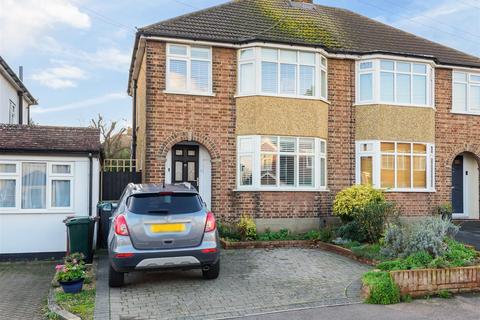 3 bedroom semi-detached house for sale - Rugby Way, Croxley Green, Rickmansworth