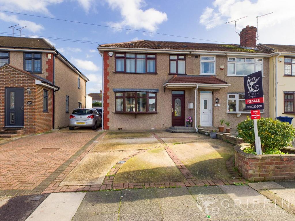 South End Road, Hornchurch 3 bed house £450,000