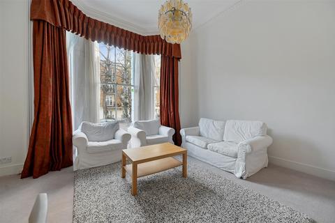 2 bedroom flat to rent - Russell Road, London W14