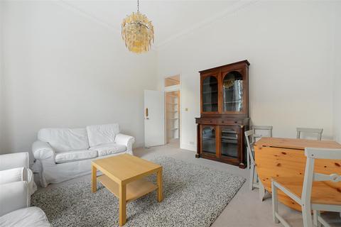 2 bedroom flat to rent - Russell Road, London W14