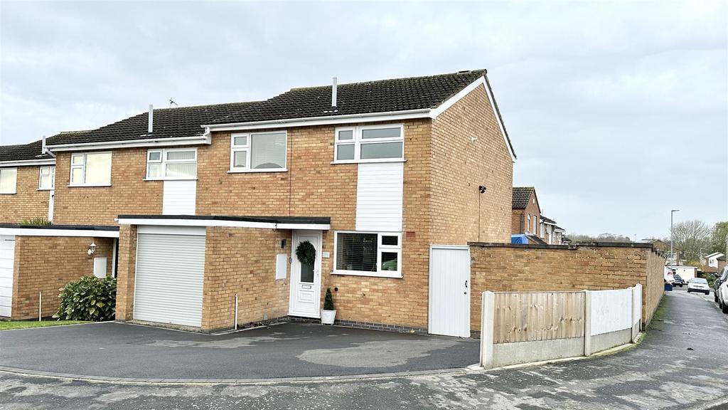 Jersey Way, Barwell, Leicester 3 bed semidetached house £250,000